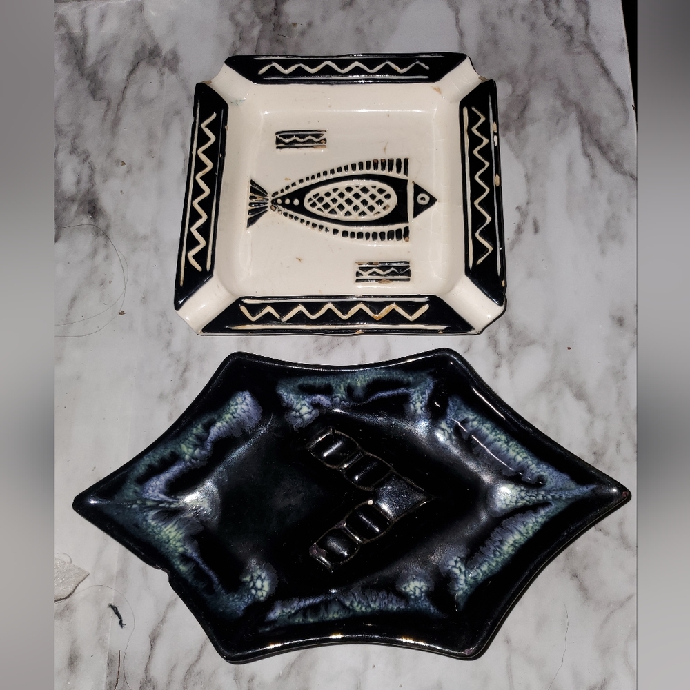 Vintage black ashtray bundle